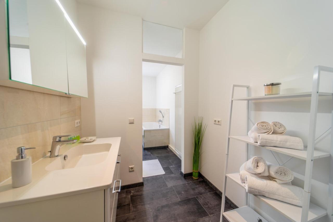 Grosse 3-Zimmer Wohnung - Zentral-Coburg - Kostenloser Parkplatz Luaran gambar