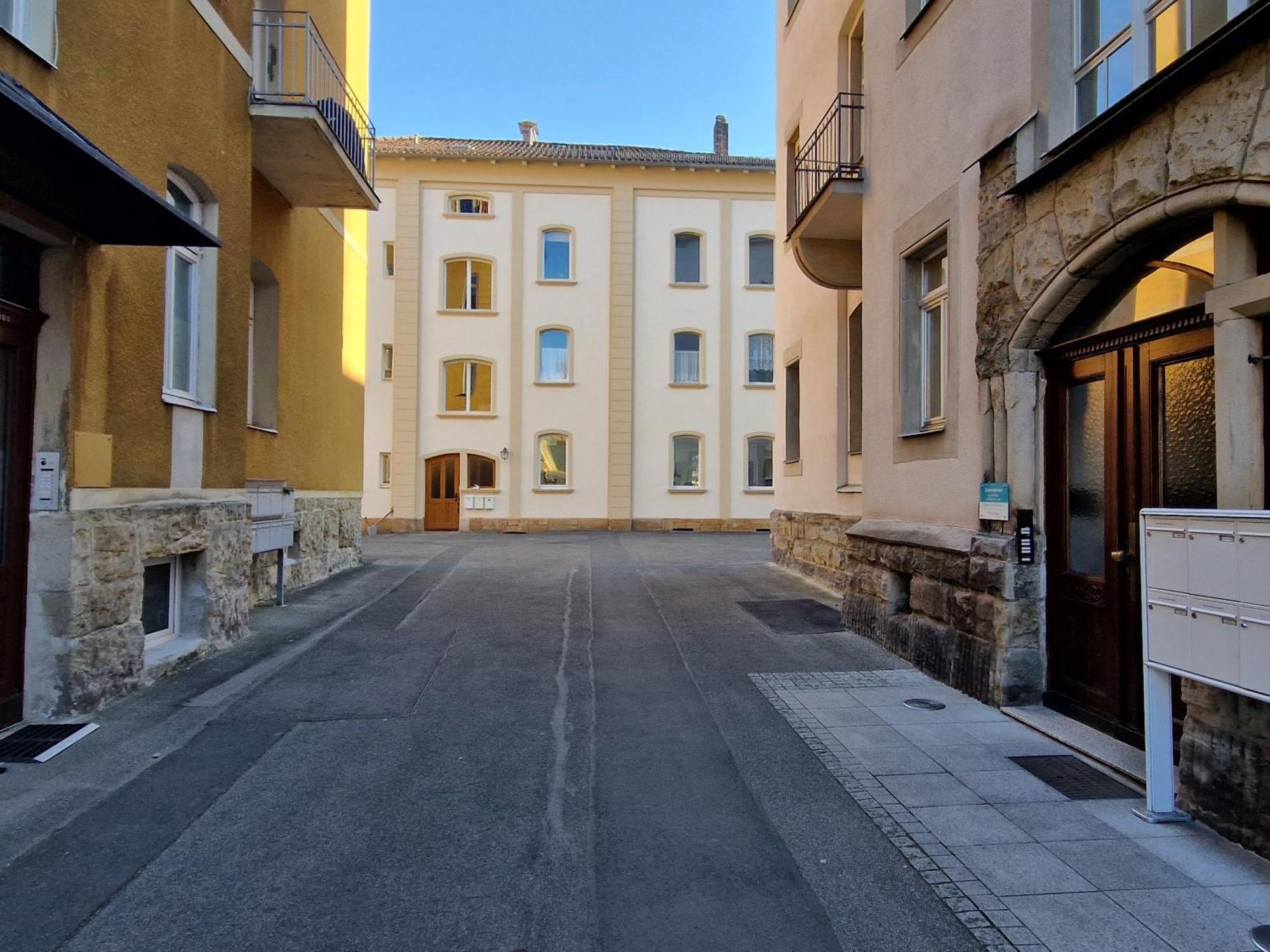 Grosse 3-Zimmer Wohnung - Zentral-Coburg - Kostenloser Parkplatz Luaran gambar