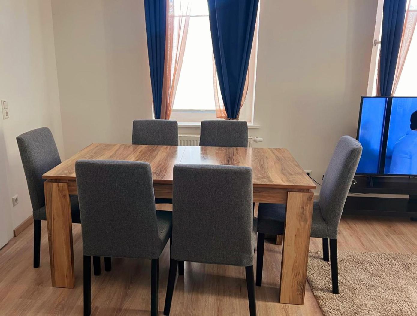 Grosse 3-Zimmer Wohnung - Zentral-Coburg - Kostenloser Parkplatz Luaran gambar