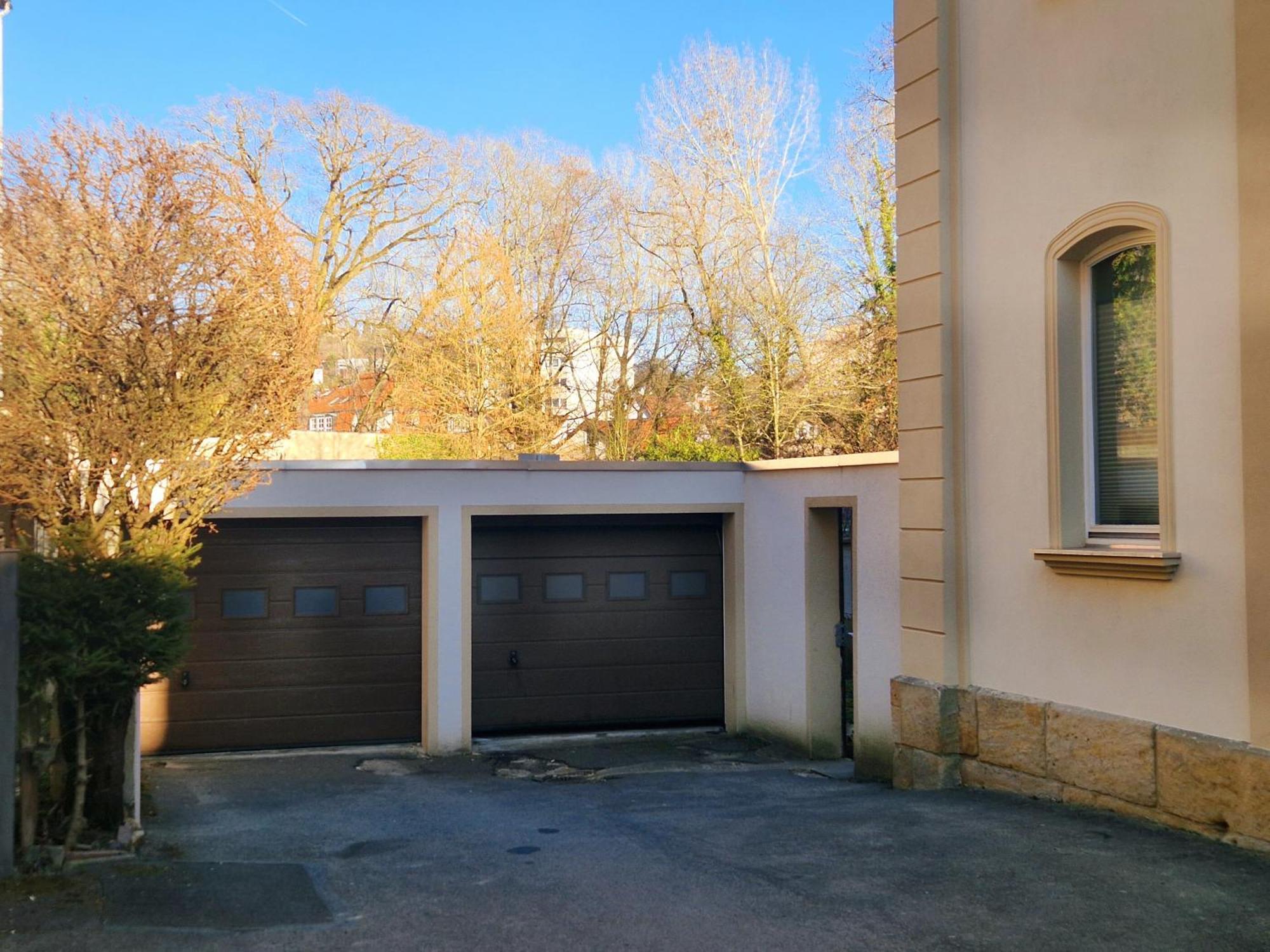 Grosse 3-Zimmer Wohnung - Zentral-Coburg - Kostenloser Parkplatz Luaran gambar